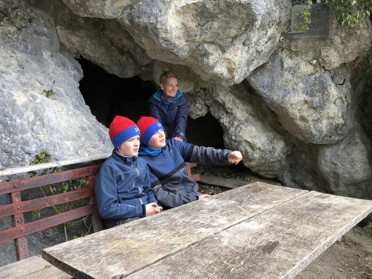 Abenteuer vor der Haustür – Tour über die Lägern zur Walhalla-Höhle